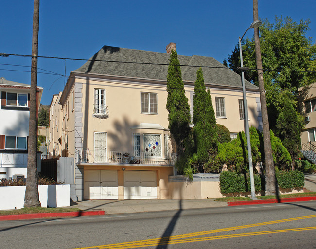 7467 Hollywood Blvd in Los Angeles, CA - Building Photo - Building Photo