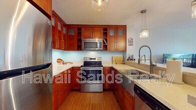 46-060-60 Konane Pl in Kaneohe, HI - Building Photo - Building Photo