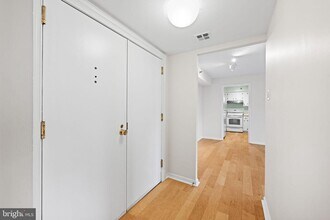 1301 N Courthouse Rd in Arlington, VA - Building Photo - Building Photo