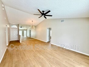 11222 Clayridge Dr in Tampa, FL - Building Photo - Building Photo