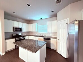 805 Durness Dr in Pflugerville, TX - Building Photo - Building Photo