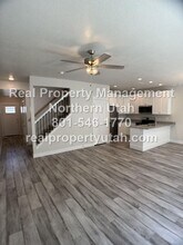 67 W 425 N in Morgan, UT - Foto de edificio - Building Photo