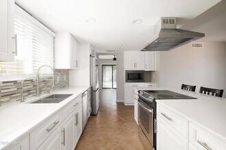 8643 E Palo Verde Dr in Scottsdale, AZ - Building Photo - Building Photo