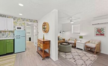 237 Hibiscus Dr in Panama City Beach, FL - Building Photo - Building Photo