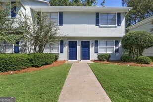 360 N 19th St in Griffin, GA - Building Photo