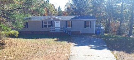 5431 Pembrooke Dr in Granite Falls, NC - Foto de edificio - Building Photo