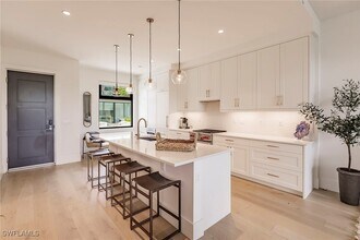 850 Central Ave in Naples, FL - Building Photo - Building Photo