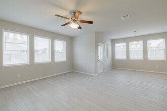 3002 Roberta Sue Dr in Missouri City, TX - Building Photo - Building Photo