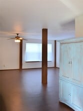 1472 Lakeside Dr in Huntsville, TX - Building Photo - Building Photo