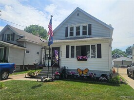 293 Potters Rd in Buffalo, NY - Building Photo