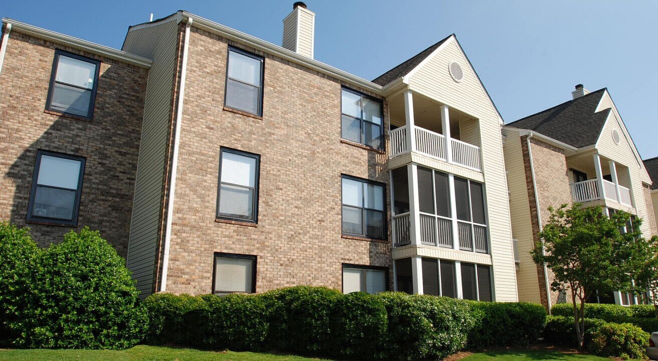 Monte Sano Terrace in Huntsville, AL - Foto de edificio