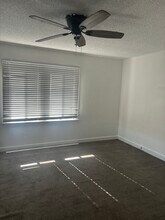 739 E 91st St in Los Angeles, CA - Building Photo - Building Photo