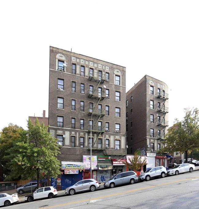 2701 Sedgwick Ave in Bronx, NY - Building Photo - Building Photo