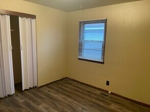 1405 Holly Hill Dr in Champaign, IL - Building Photo - Building Photo