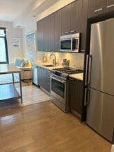 525 Water St SW, Unit 311 in Washington, DC - Foto de edificio - Building Photo
