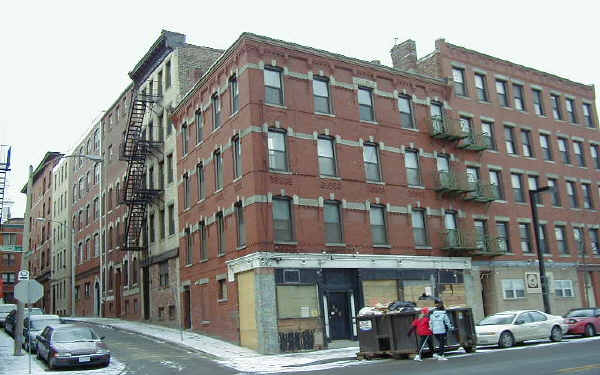 24 Henchman St in Boston, MA - Foto de edificio - Building Photo