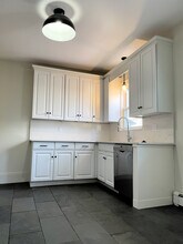 228 Doyle Ave, Unit Ground Floor in Providence, RI - Building Photo - Building Photo