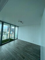 888 Biscayne Blvd, Unit 1807 in Miami, FL - Building Photo