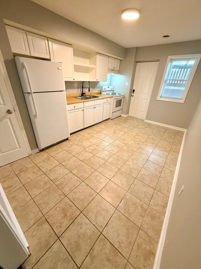 property at 2128 Will Fant Dr