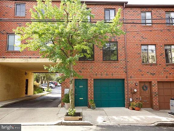 2610 Parrish St in Philadelphia, PA - Building Photo