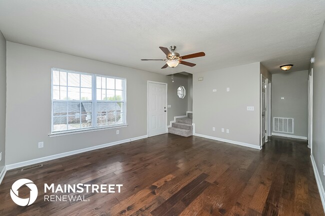 802 Pebble Beach Cir in Mount Juliet, TN - Foto de edificio - Building Photo