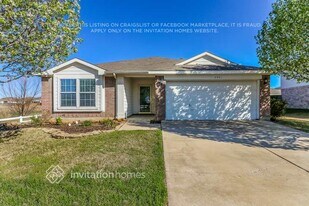 4401 Centennial Ct in Fort Worth, TX - Building Photo