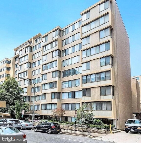 property at 522 21st St NW