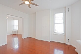 27 Howard Pl in Jersey City, NJ - Foto de edificio - Building Photo