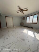 559 Penn Ave in Mayfield, PA - Building Photo - Building Photo