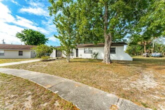 2160 Fairlane Dr in Titusville, FL - Building Photo - Building Photo