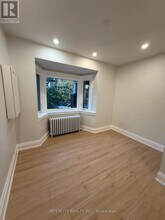 380 Clinton St in Toronto, ON - Building Photo - Building Photo