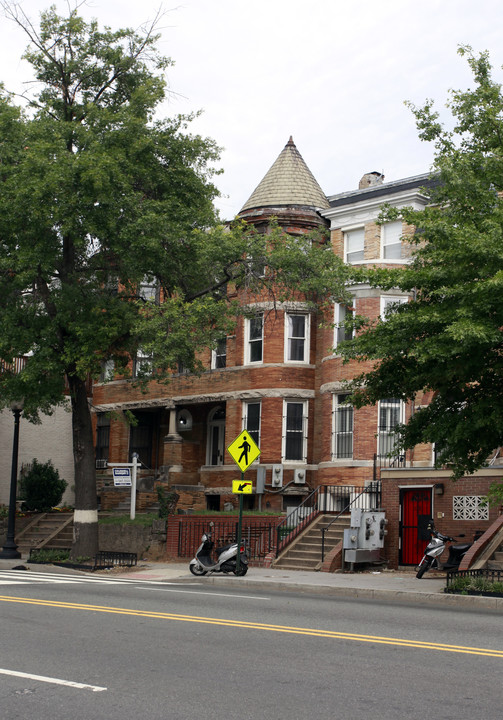 225 Florida Ave NW in Washington, DC - Building Photo