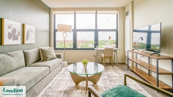 2480-2522 N Milwaukee Ave in Chicago, IL - Building Photo