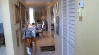 3321 NW 47th Terrace in Lauderdale Lakes, FL - Building Photo - Building Photo