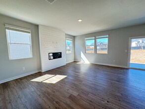 2422 Brown Dove Wy in Grayson, GA - Building Photo - Building Photo