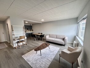 180 Tecumseh Rd E in Windsor, ON - Building Photo - Building Photo