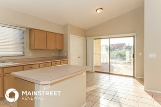 11151 N Desert Flower Dr in Tucson, AZ - Building Photo - Building Photo