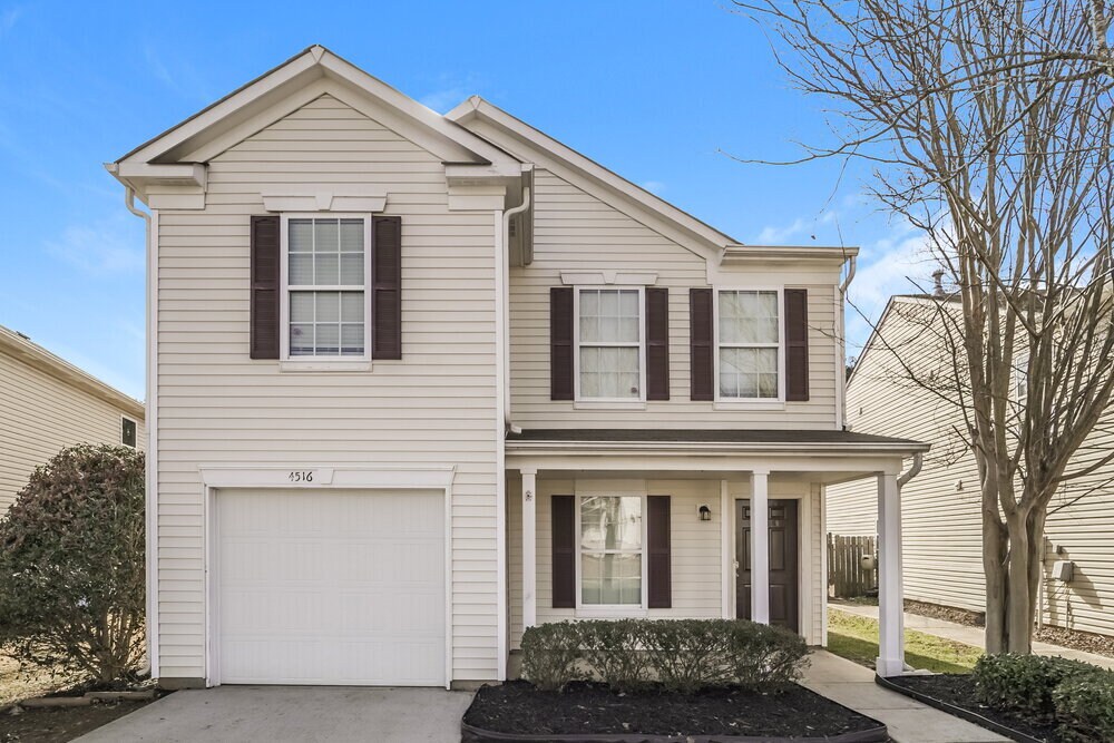 4516 Stone Mountain Dr in Gastonia, NC - Building Photo