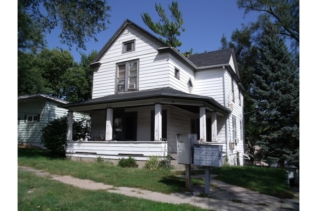 317-319 N 1st St in Council Bluffs, IA - Building Photo - Building Photo