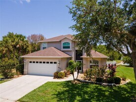 8385 47th St Cir E in Palmetto, FL - Building Photo