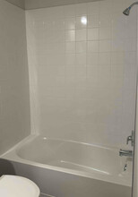 86 Dumsford St in Falling Waters, WV - Building Photo - Building Photo