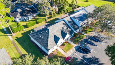 Oak Run Apartments in Zephyrhills, FL - Building Photo - Building Photo