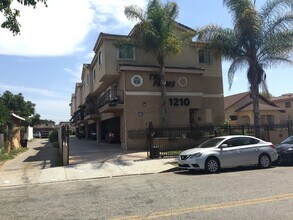 1210 W 39th in Los Angeles, CA - Foto de edificio - Building Photo