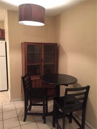 1716 Crest Grove Dr photo'