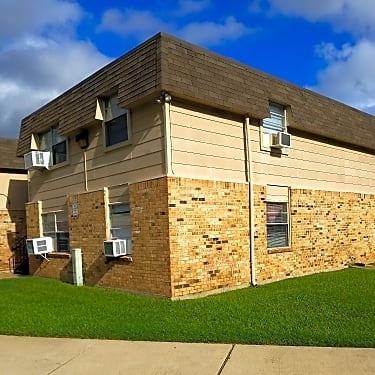 Prince Village Apartments in Shreveport, LA - Foto de edificio