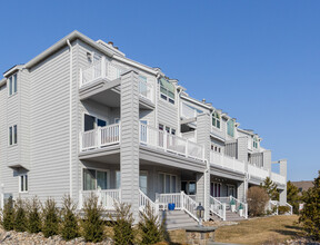 766 Ocean Ave in Sea Bright, NJ - Building Photo - Building Photo