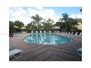 5174 NE 6th Ave in Oakland Park, FL - Building Photo - Building Photo