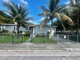 805 NE 134th St, Unit A in North Miami, FL - Building Photo