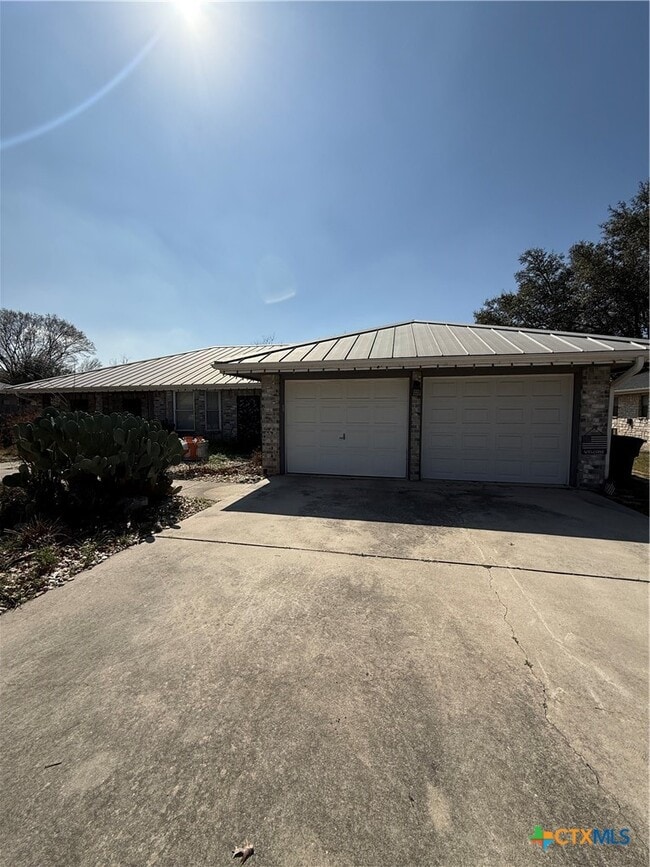 property at 1211 Clearwater Dr
