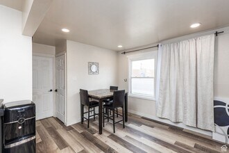 3304 S 460 E in South Salt Lake, UT - Building Photo - Building Photo